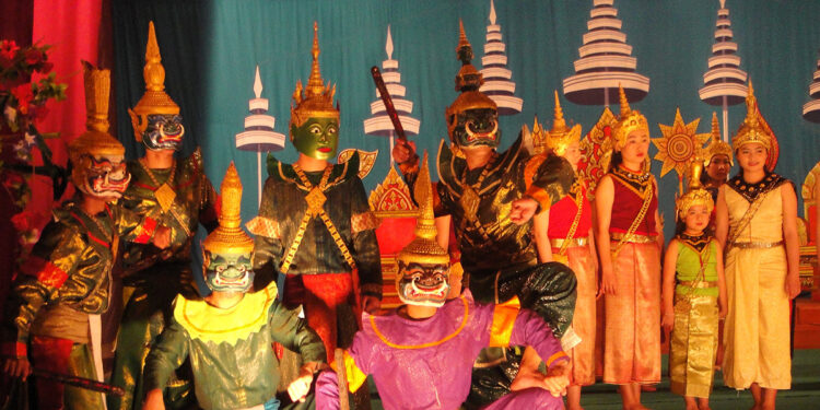 Phra Lak Phra Lam: Unveiling the Enchanting Lao Ramayana